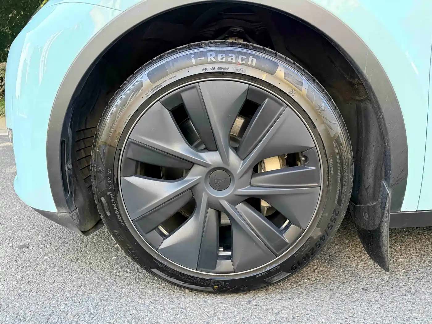 Фото 4 - Tesla Model Y