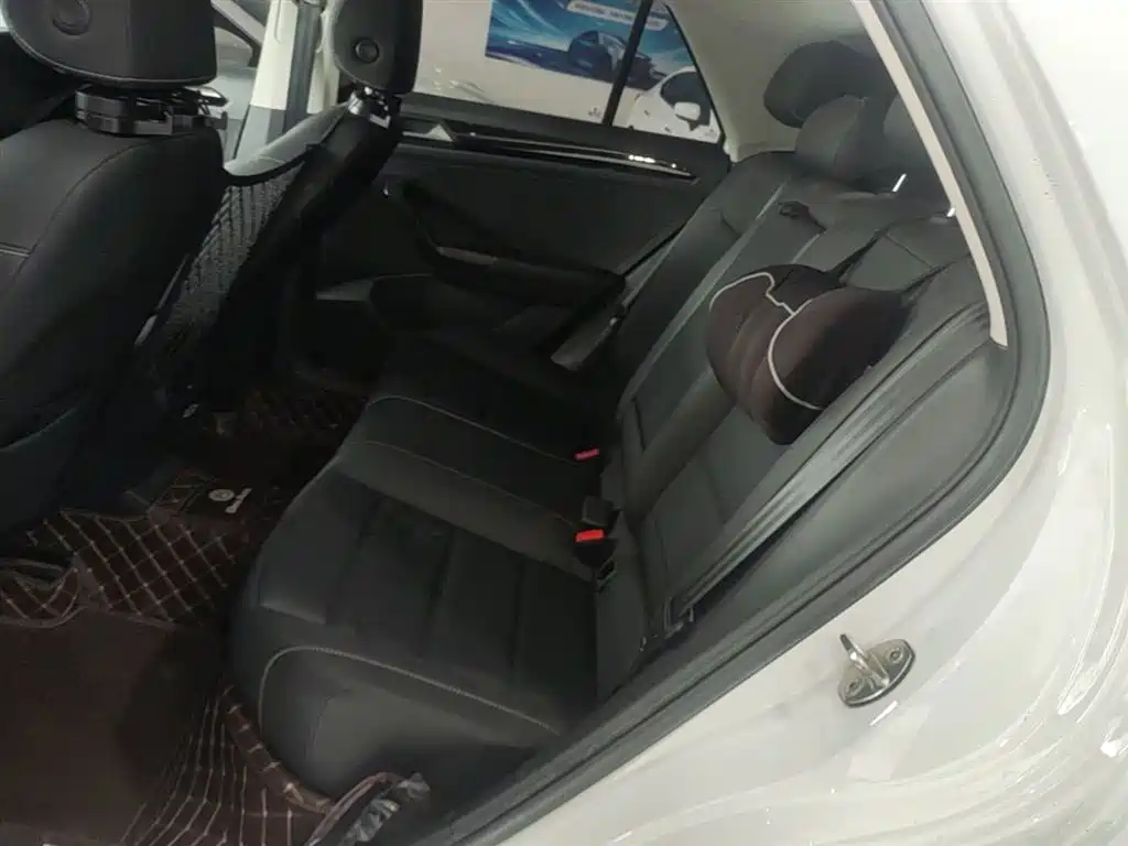 Volkswagen T-ROC 2020 280TSI DSG 2WD Comfort фото 17