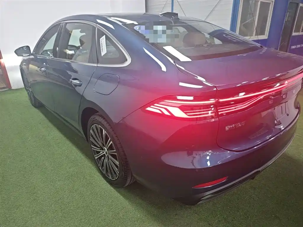 Geely Galaxy Galaxy A7 2025 EM-i фото 5