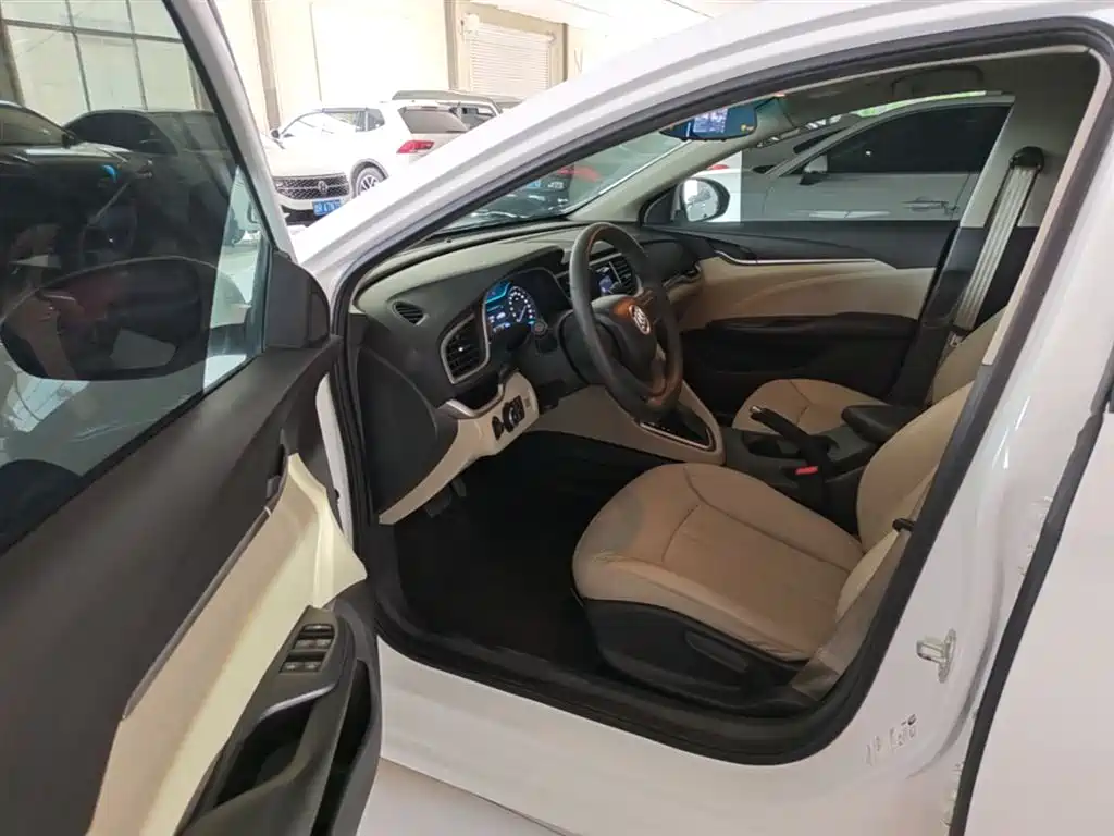 Buick Excelle 2021 Exemplar 1.5L Auto Elite фото 16