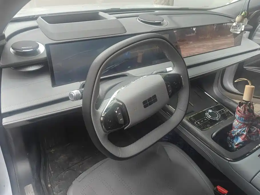 Geely Galaxy Galaxy E8 2025 2025 575km Voyage Smart Drive Edition