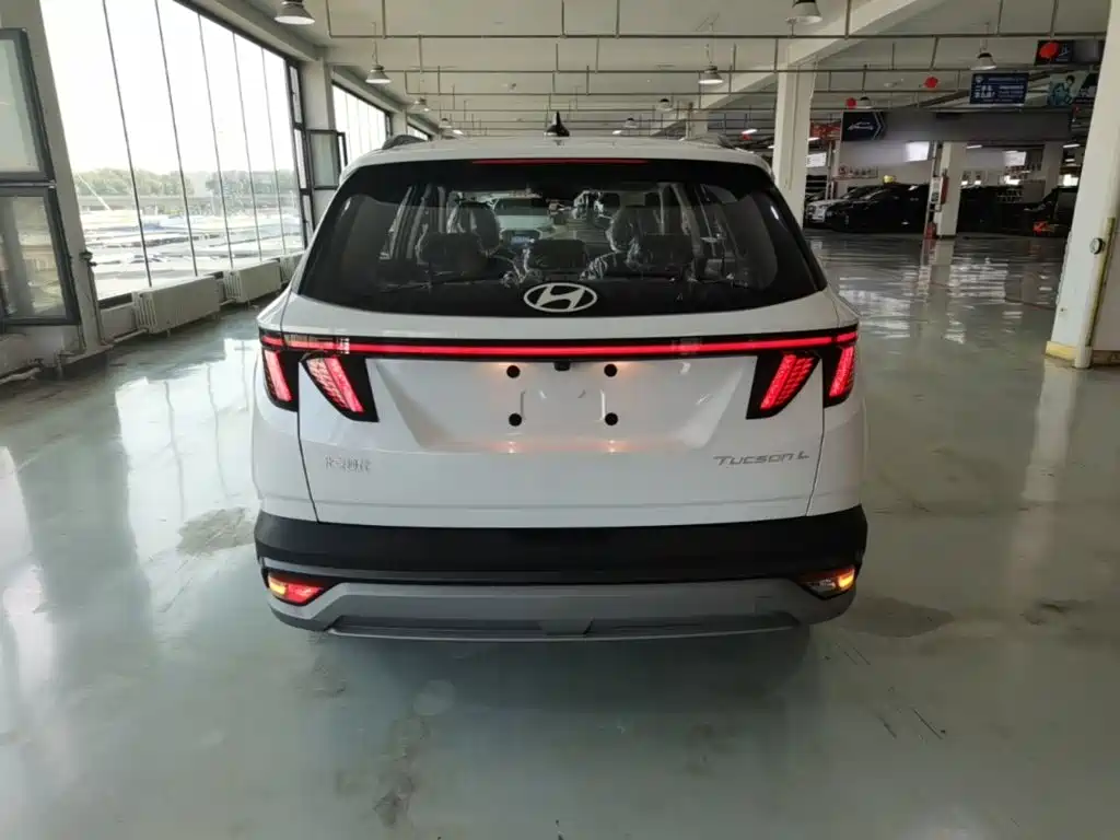 Фото 6 - Hyundai Tucson