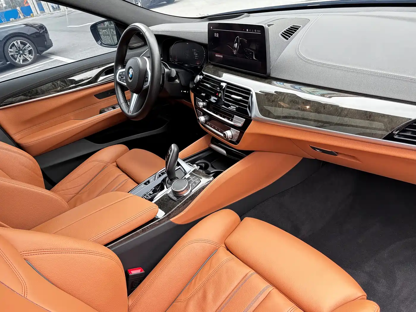 BMW 6 Series GT 2022 Model 630i M Sport Package фото 10