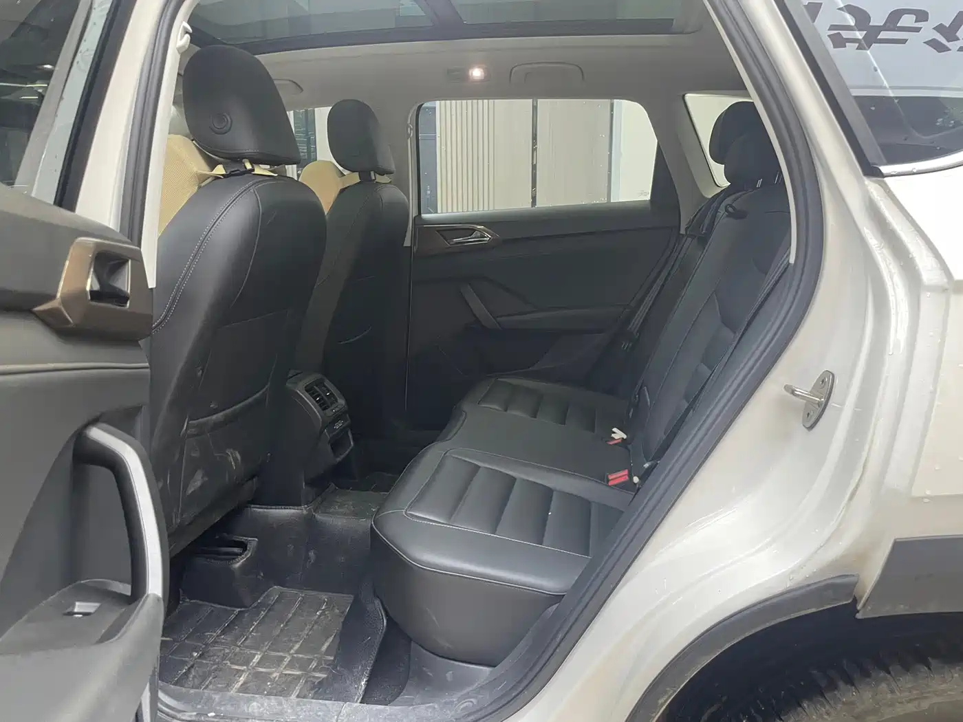 Volkswagen Tharu 2019 280TSI 2WD Luxury Edition China V фото 11