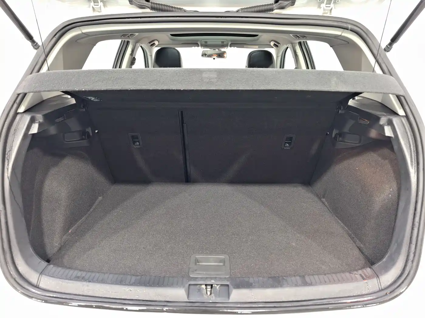 Volkswagen Golf 2016 230TSI Automatic Comfort фото 37