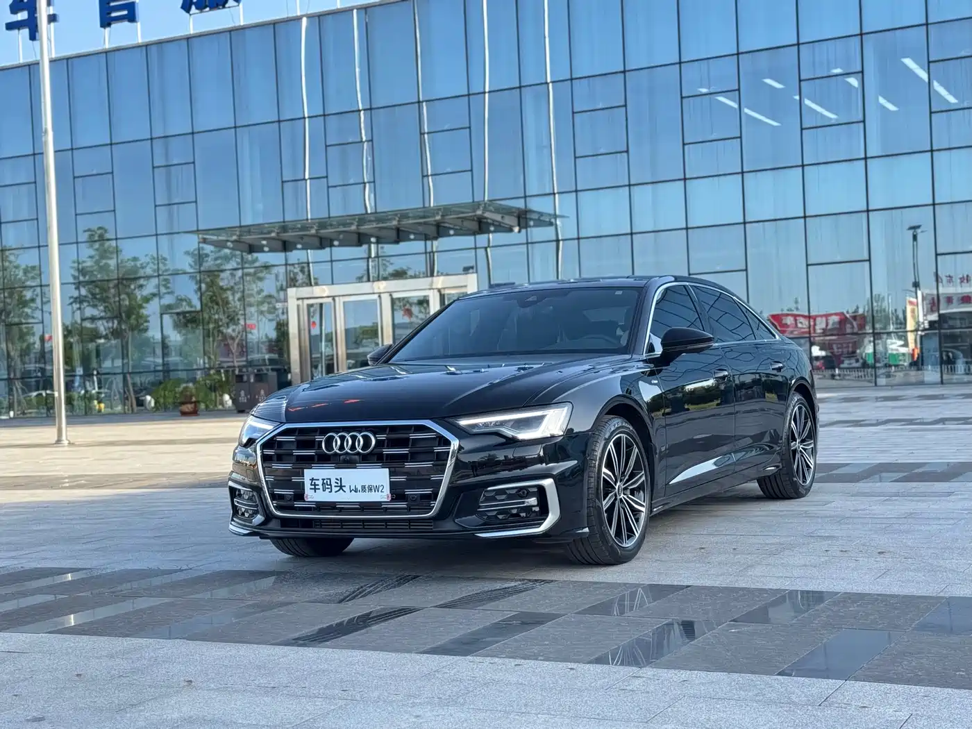 Audi A6L 2024 45 TFSI Premium Dynamic фото 3