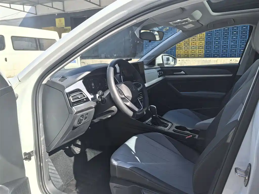 Volkswagen Lavida 2024 Model 1.5L Automatic 5 Million Edition фото 19