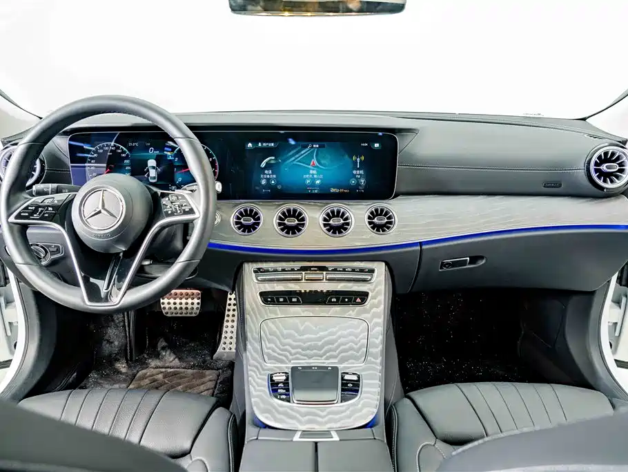 MERCEDES-BENZ CLS
