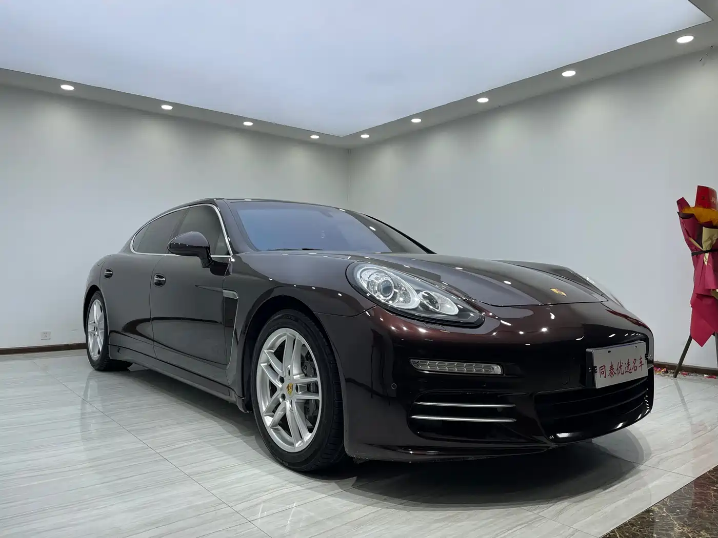 Porsche Panamera 2016 Panamera Executive Edition 3.0T фото 3
