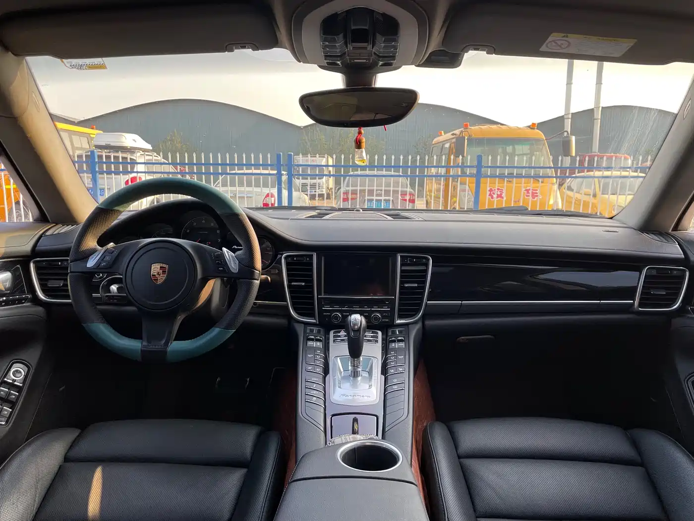 Porsche Panamera 2016 Panamera Executive Edition 3.0T фото 14
