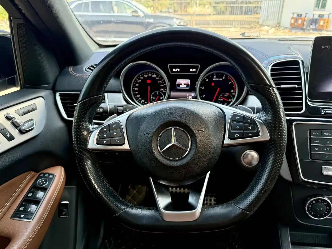 Mercedes-Benz GLE AMG 2017 AMG GLE 43 4MATIC фото 12
