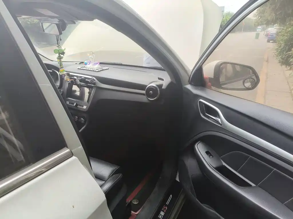 Фото 20 - MG ZS