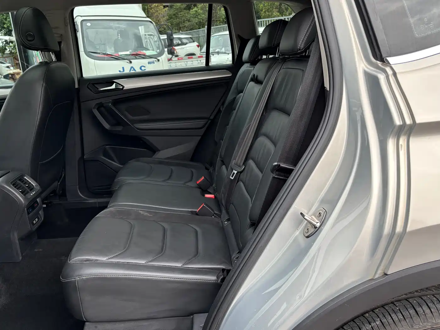 Volkswagen Tiguan L 2018 330TSI Automatic 2WD Luxury Edition фото 8