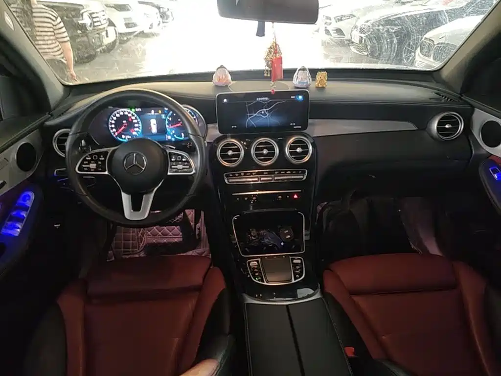Mercedes-Benz GLC 2020 Facelift GLC 260 L 4MATIC Luxury фото 10
