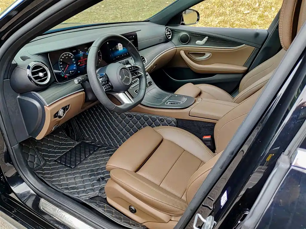 Mercedes-Benz E-Class 2023 E 260 L Sport фото 7