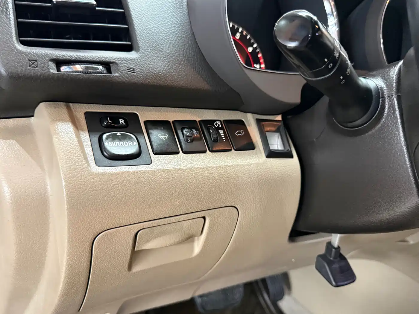 Toyota Highlander 2009 3.5L 4WD 7-seater Luxury Edition фото 17