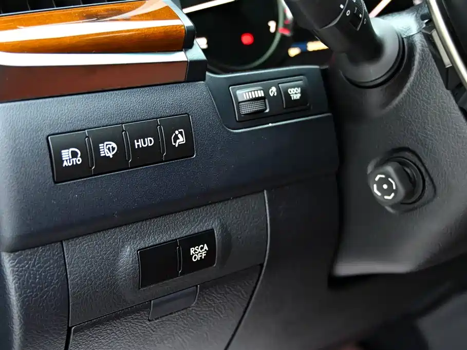 Lexus LX 2017 570 Prestige Luxury фото 24