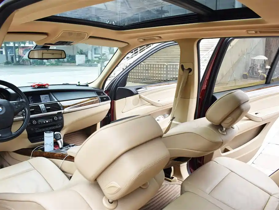 BMW X5 (Import) 2011 xDrive35i Leading Edition фото 13