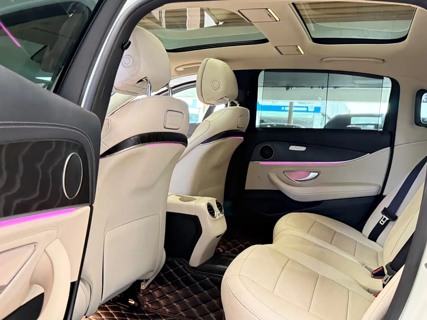 Mercedes-Benz E-Class 2016 E 300 L Sport Luxury фото 22