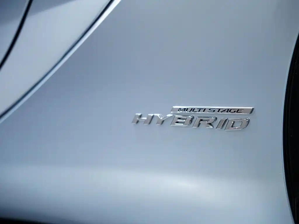 Фото 6 - Lexus LC