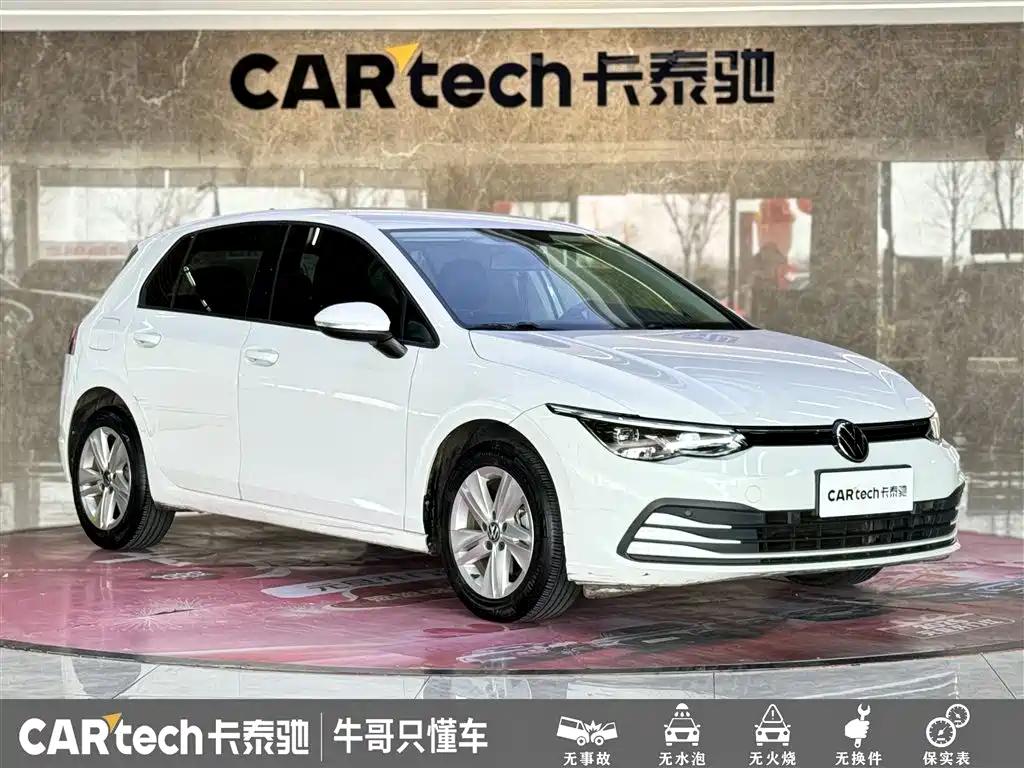 Volkswagen Golf 2023 Model 200TSI DSG фото 3
