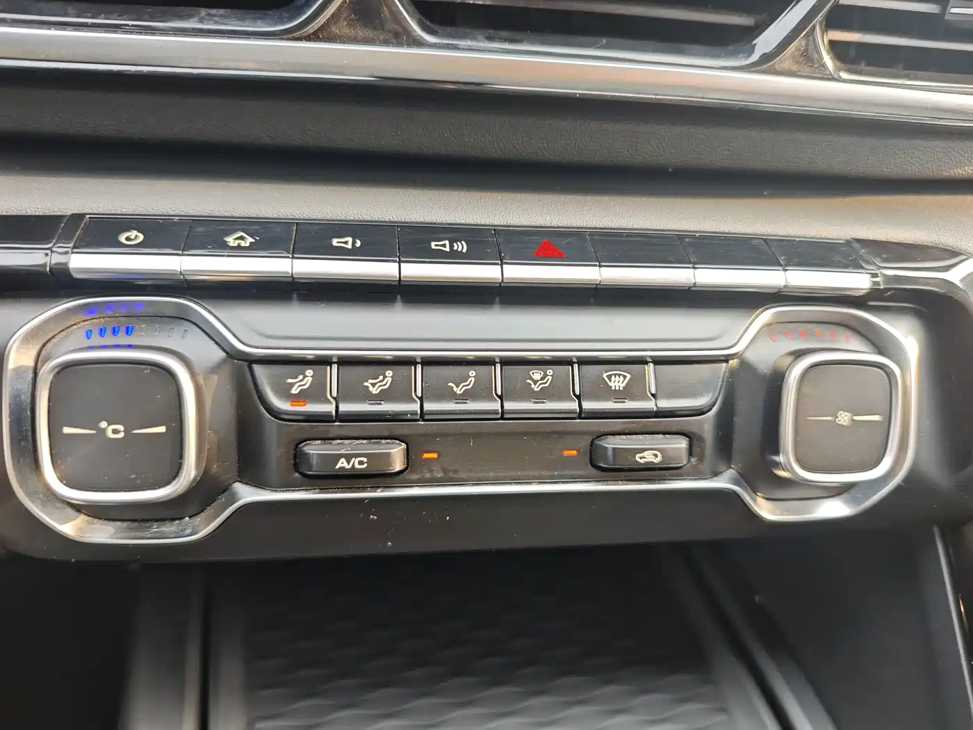 Baojun RS-5 2020 2019 1.5T CVT Super Connect Trend China VI