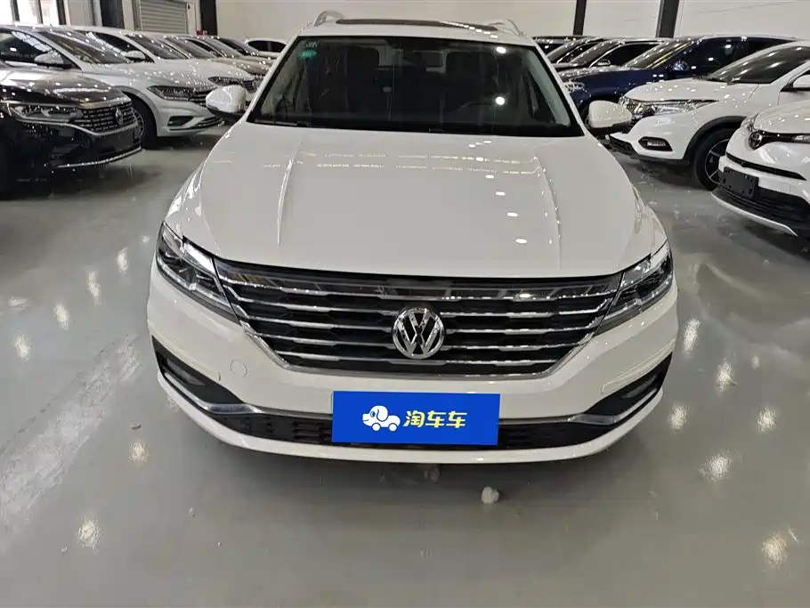 Volkswagen Lavida 2018 Hatchback 200TSI DSG Comfort Edition China V фото 2
