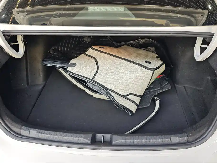 Volkswagen Lavida 2022 280TSI DSG Comfort Edition фото 4