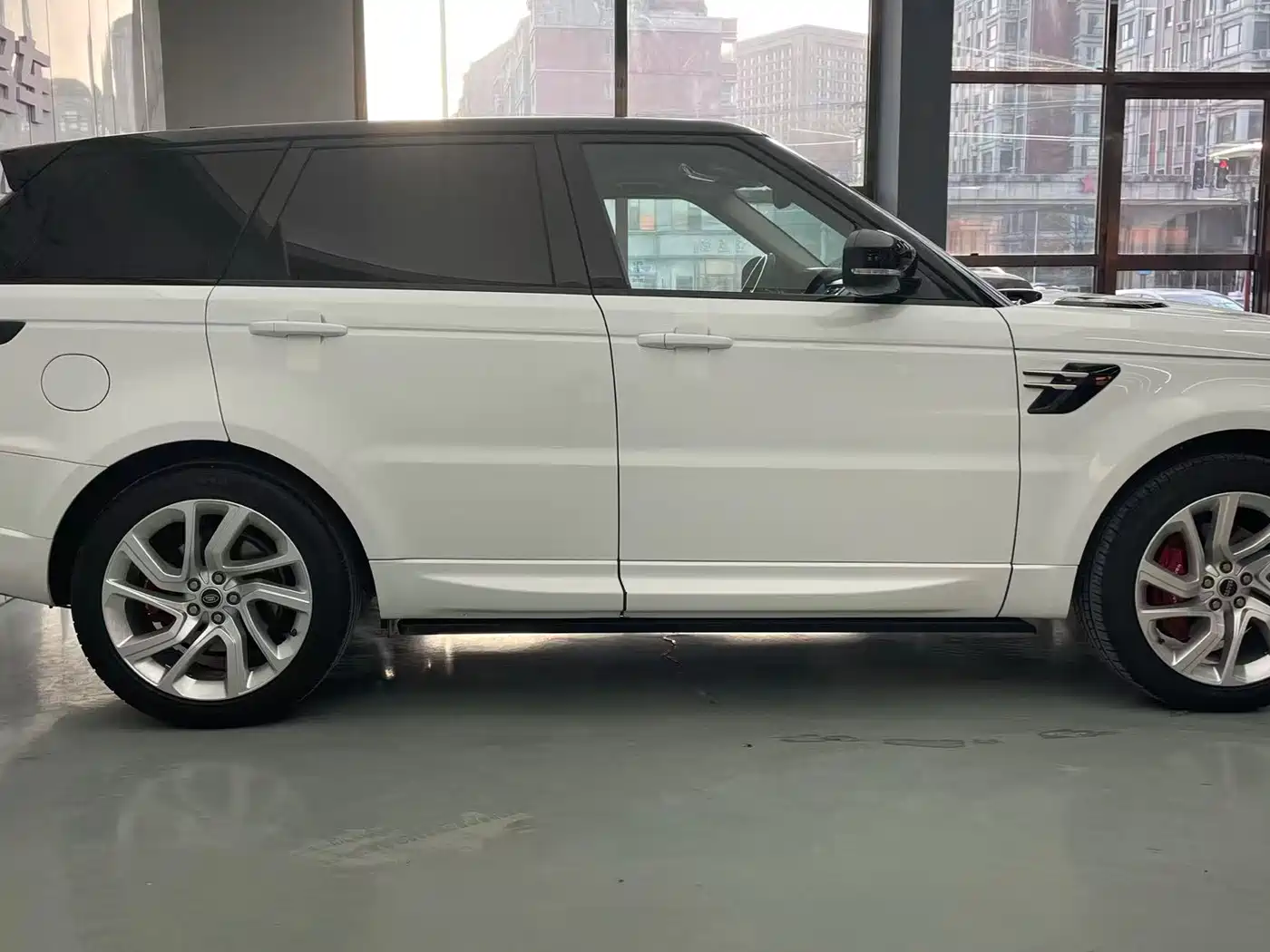 Land Rover Range Rover Sport 2018 3.0 SC V6 HSE DYNAMIC фото 4