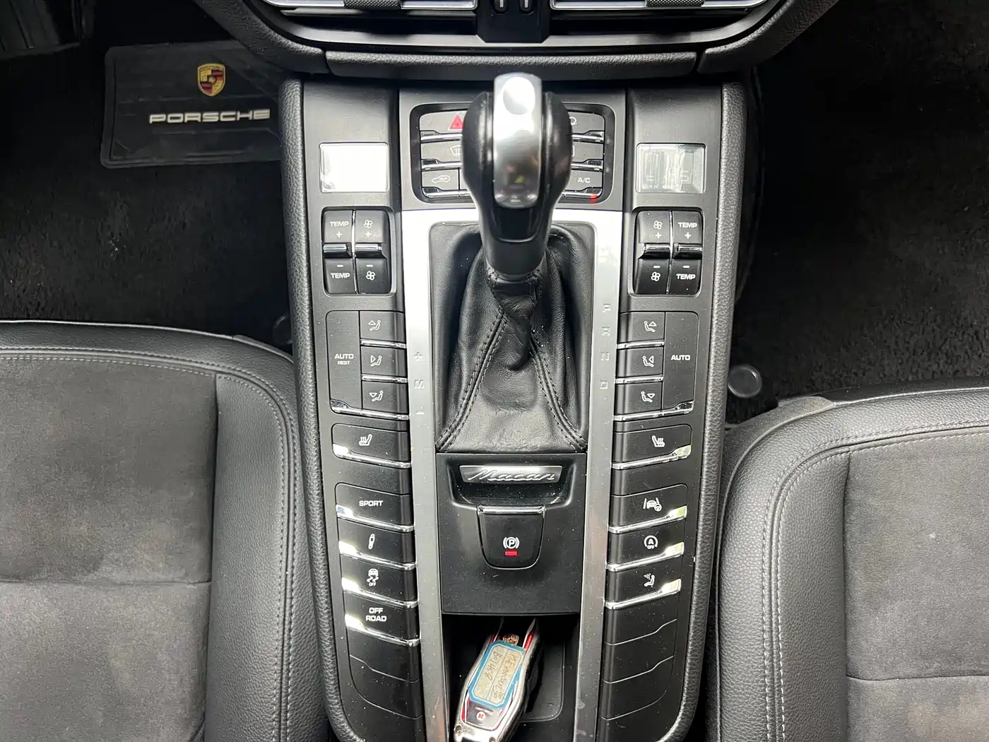 Porsche Macan 2018 Macan 2.0T фото 30