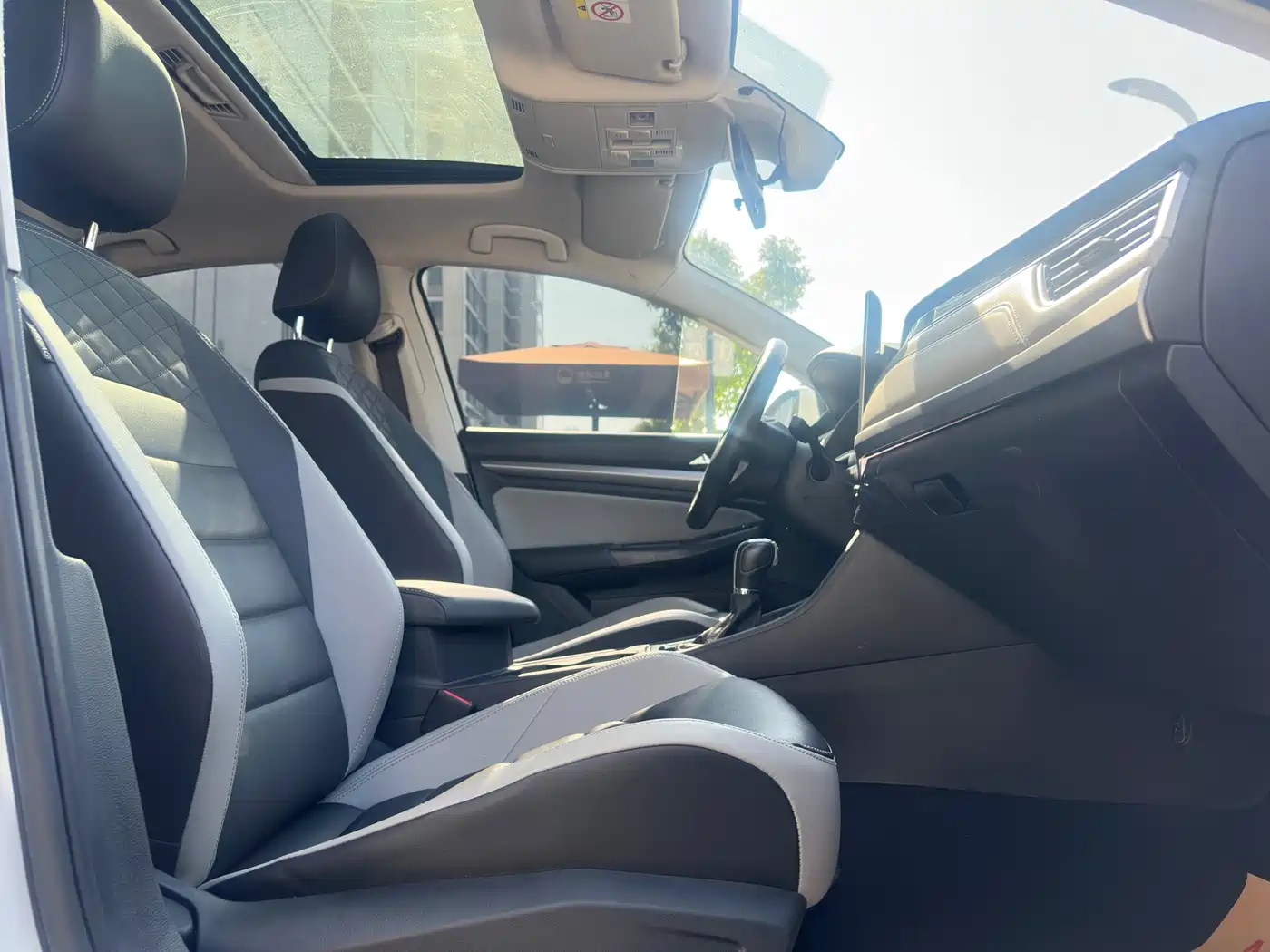 Volkswagen Bora 2023 280TSI DSG Prestige Edition фото 10
