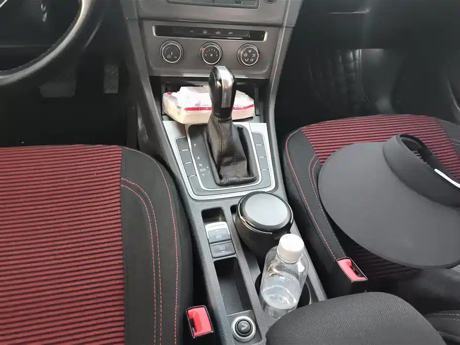 Volkswagen Golf 2015 1.4TSI Automatic Comfort фото 16