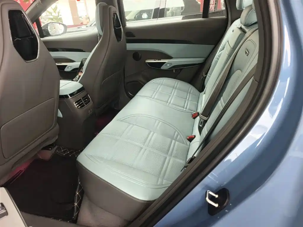 Hongqi Tian Gong 08 2025 730 Smart Selection Edition фото 14