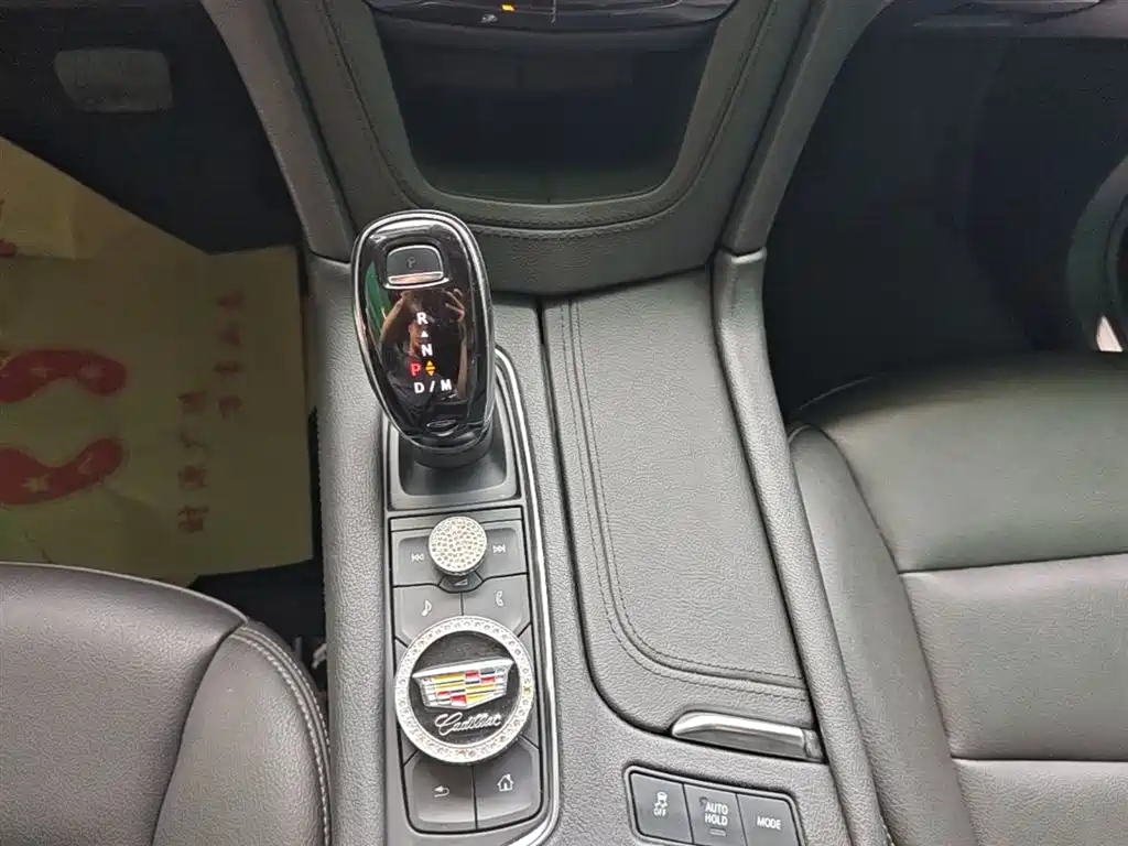 Cadillac XT5 2022 2.0T 4WD Luxury фото 10