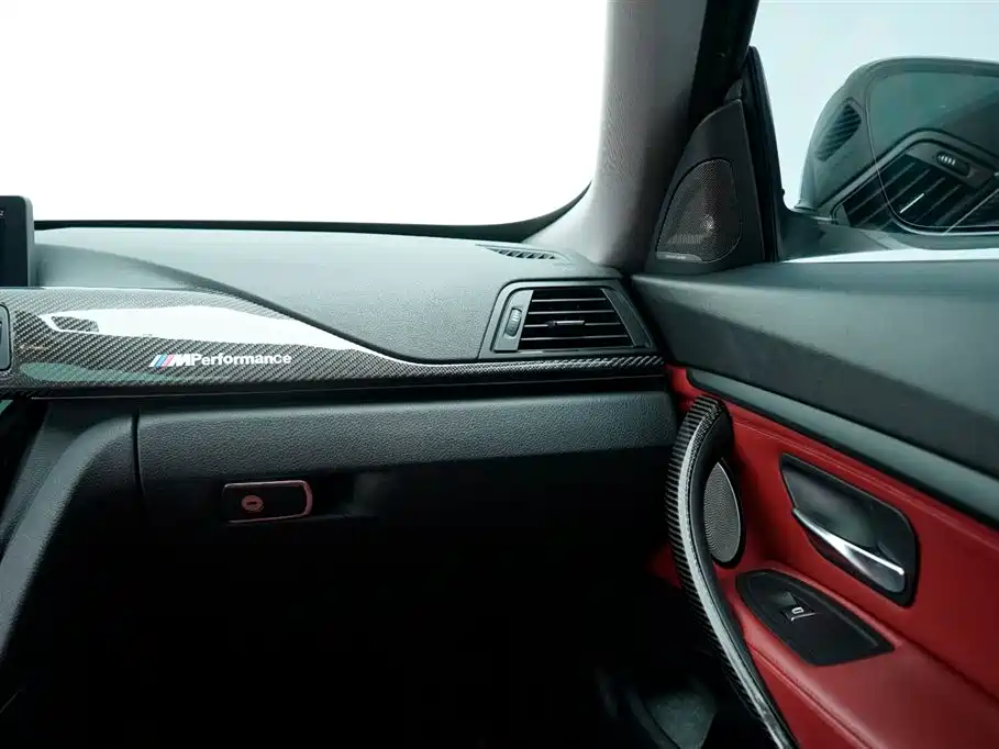 BMW 3 Series GT 2017 320i Fashion фото 9