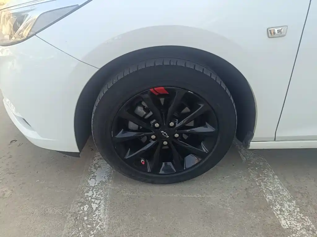 Chevrolet Cruze 2019 2018 Redline 320 Automatic Pioneer Edition