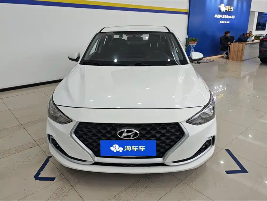 Hyundai Elantra 2018 1.6L Automatic Pleasing Edition GL China VI фото 2