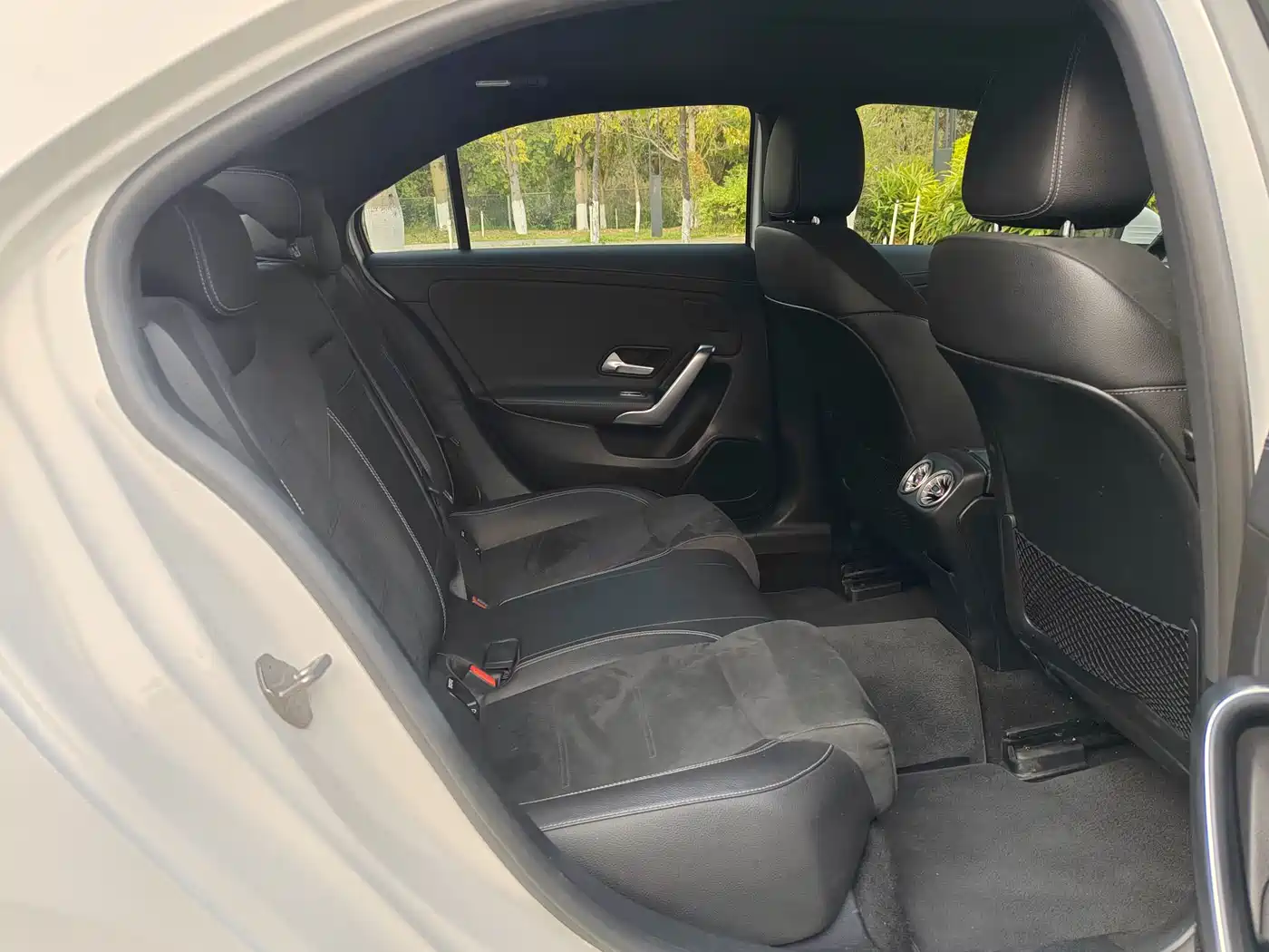 Mercedes-Benz A-Class 2019 A 180 L Sport Sedan фото 7