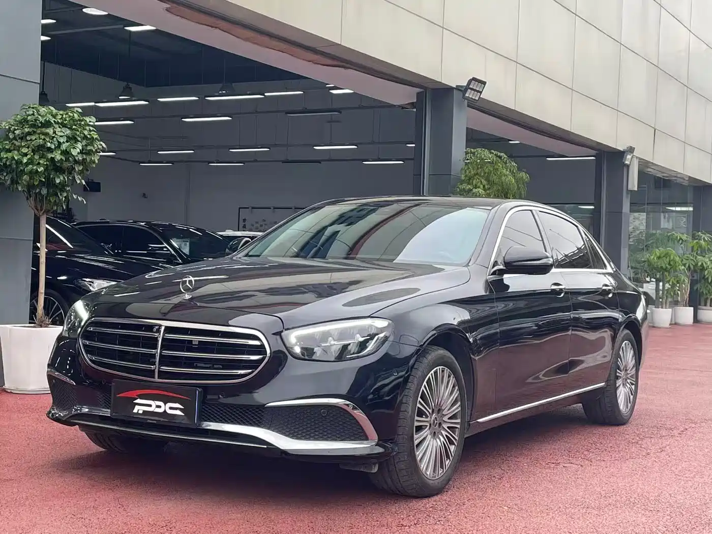 Mercedes-Benz E-Class 2022 E 300 L Luxury фото 3