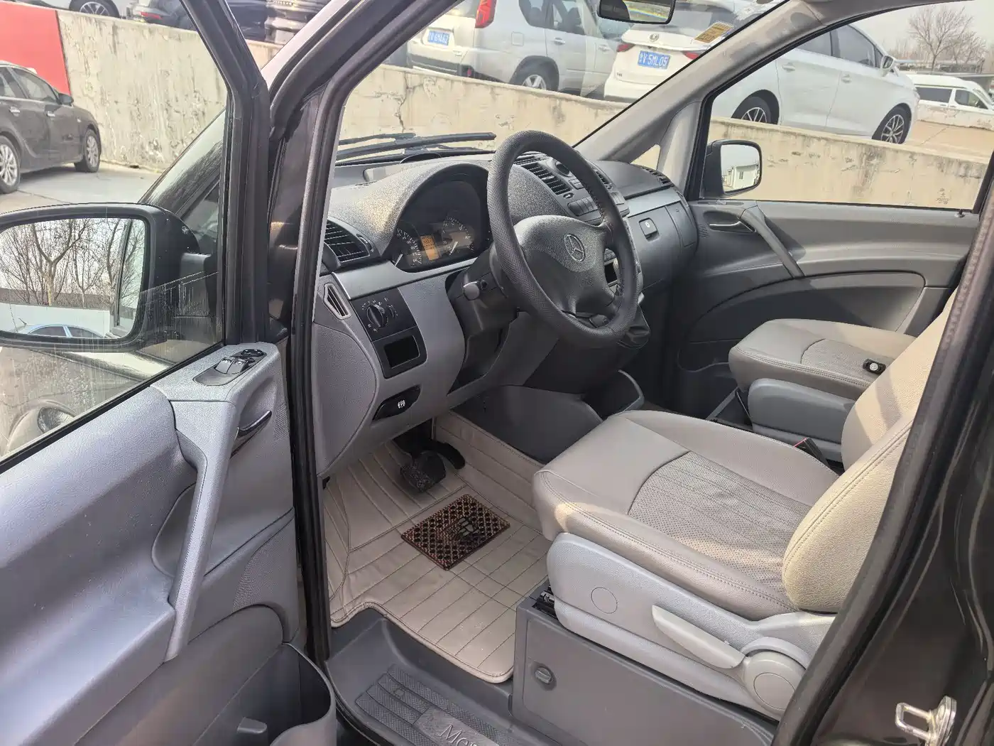 Mercedes-Benz Vito 2011 2.5L Elite Edition фото 7