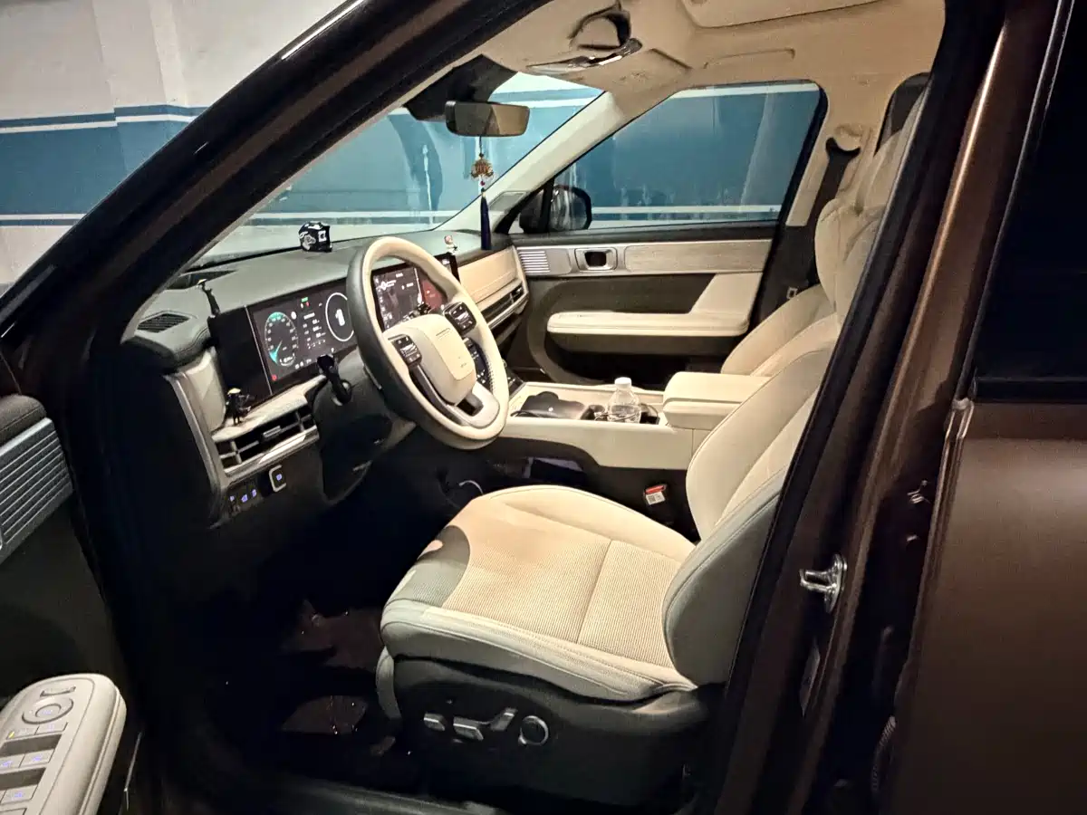 Hyundai Santa Fe 2024 2.0T Connoisseur Pro Max фото 15