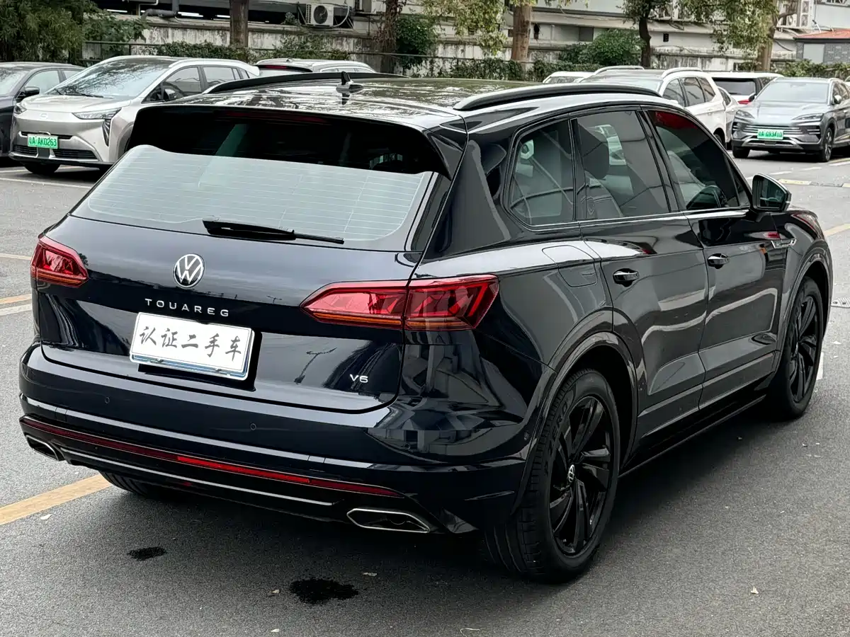 Volkswagen Touareg 2022 3.0TSI Rui Xiang Edition Gloss Black Sport Package фото 24