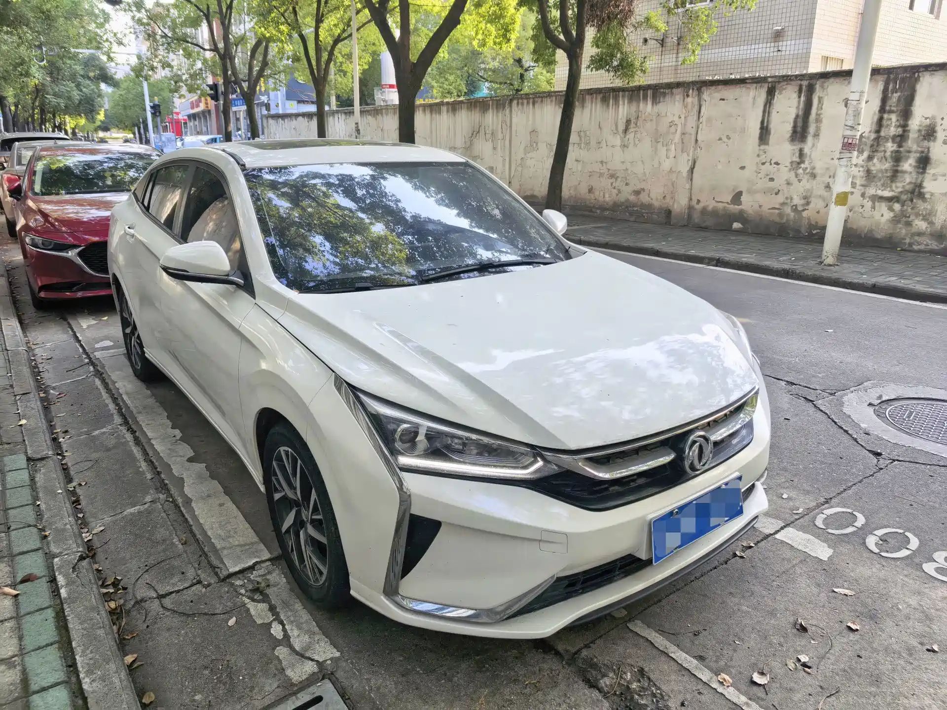Photo 3 - Dongfeng Aeolus Yixuan