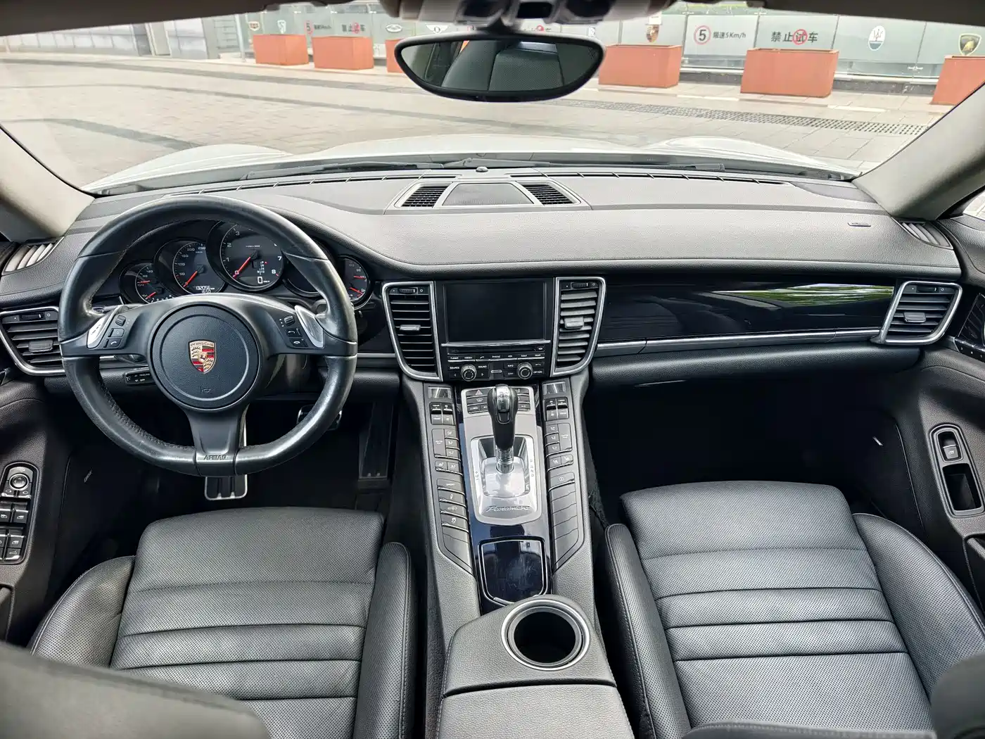 Porsche Panamera 2014 Panamera 3.0T фото 11