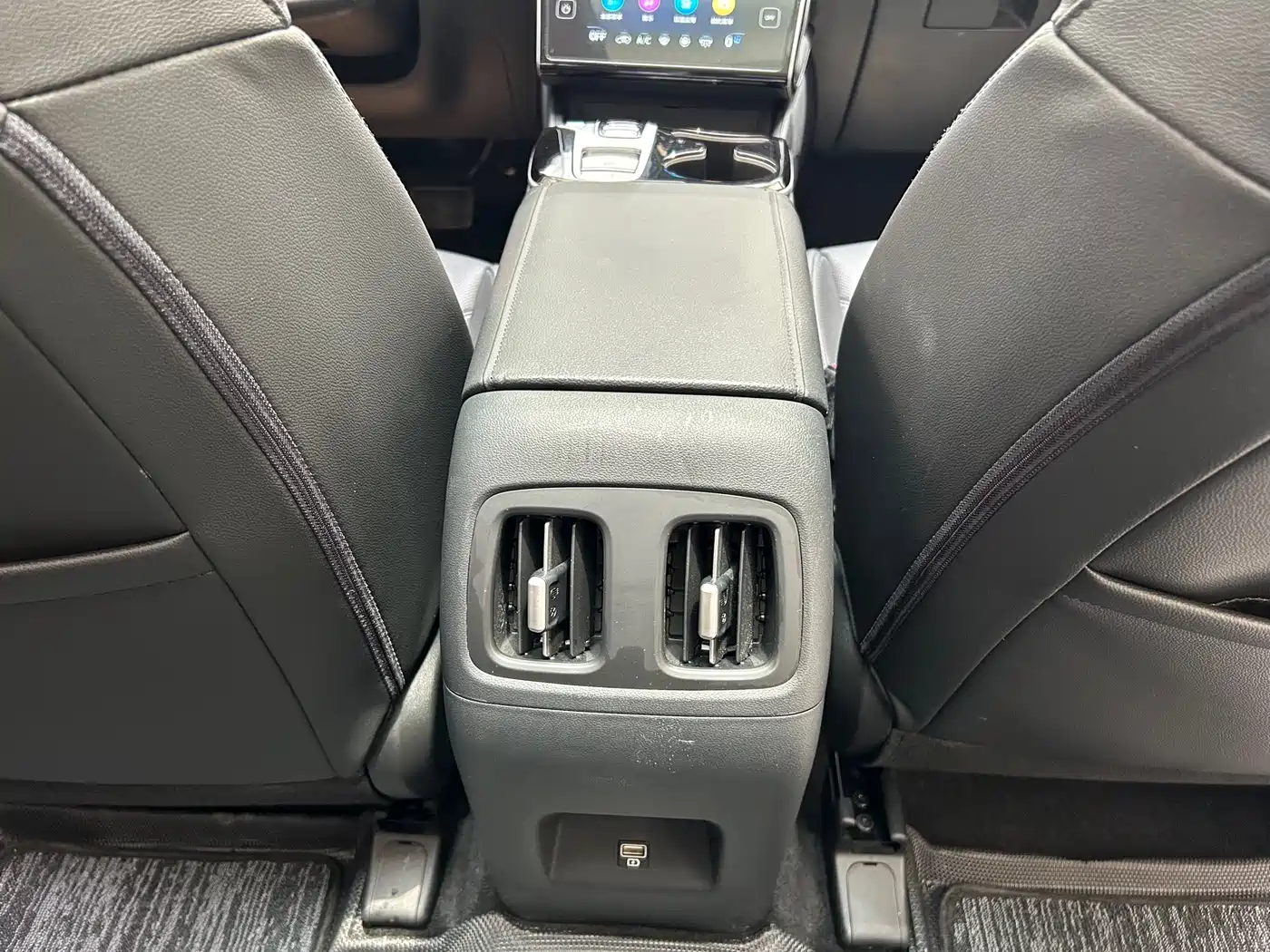 Hyundai Tucson 2023 Tucson L 1.5T Automatic 2WD DLX Luxury Edition фото 16