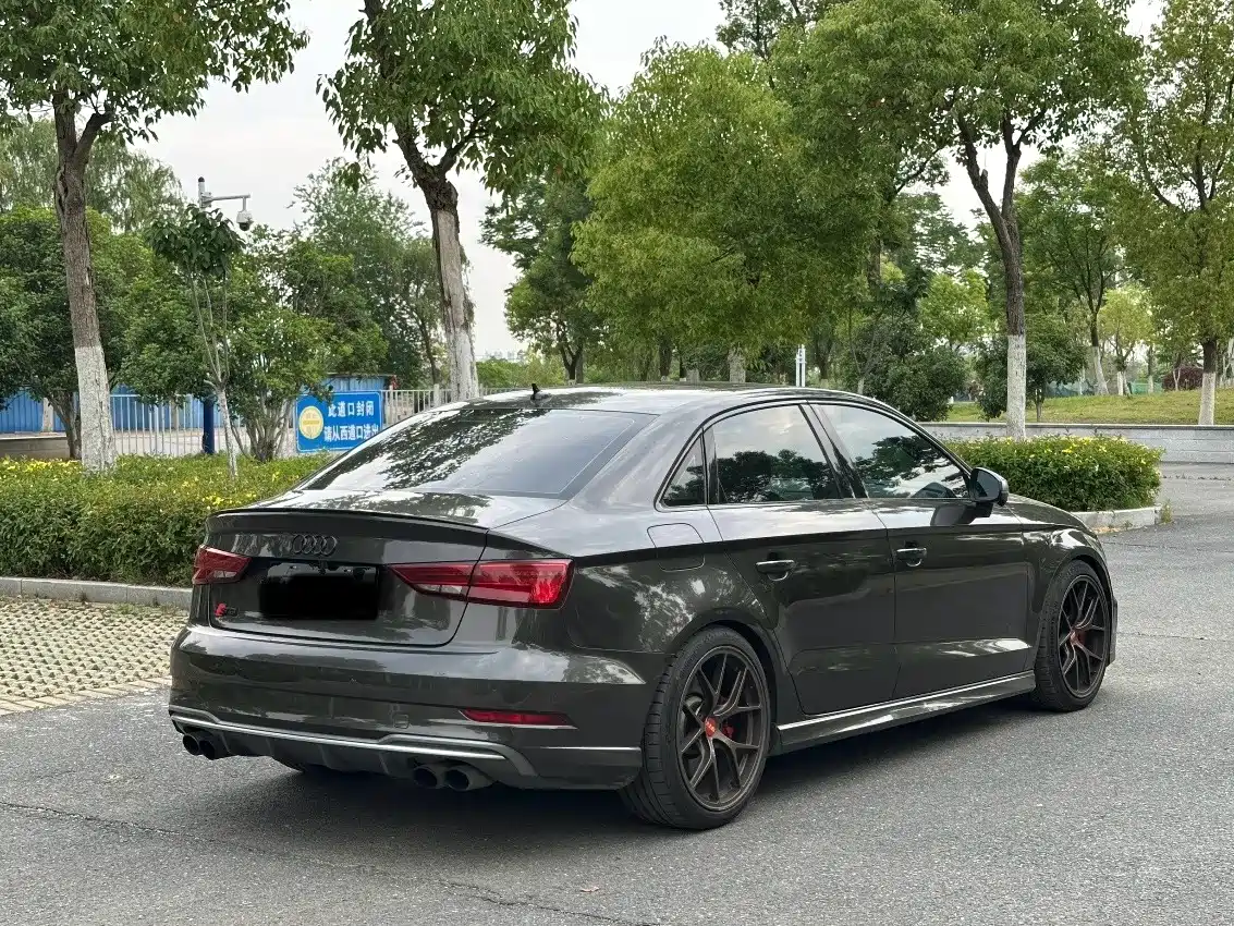 Audi S3 2017 Facelift S3 2.0T Limousine фото 20