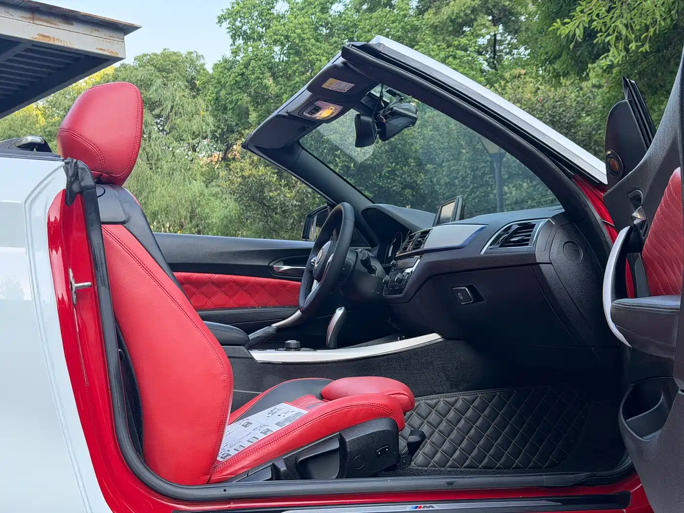 BMW 2 Series (Import) 2018 225i Convertible Coupe Premium M Sport Package фото 9