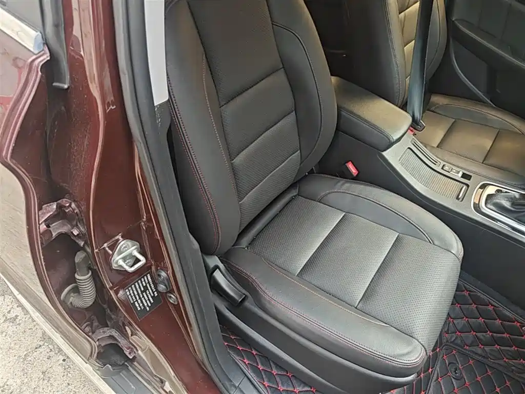 Leopaard CS10 2017 2017 Model 2.0T Automatic Luxury Edition