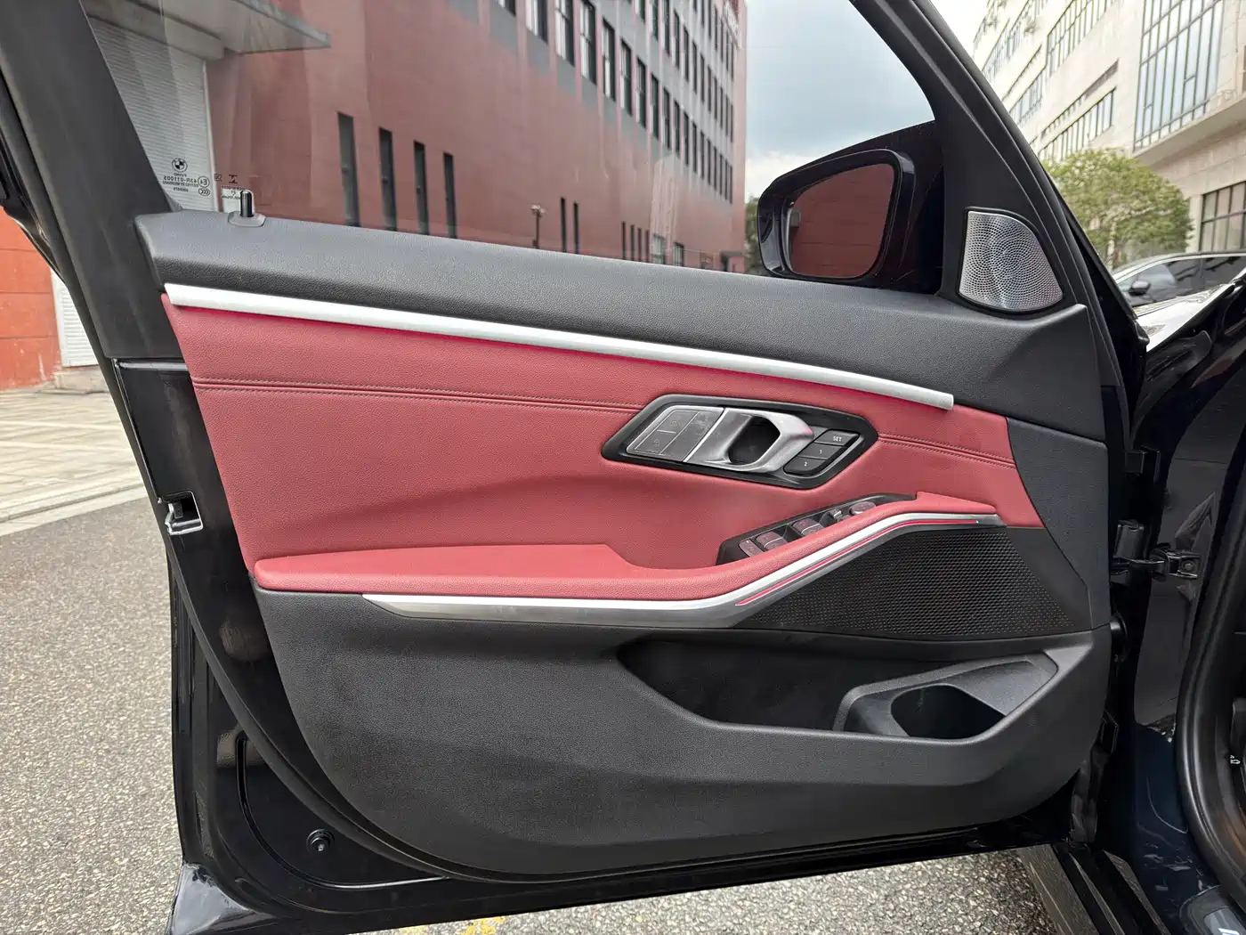 BMW 3 Series 2020 325Li M Sport Package фото 16