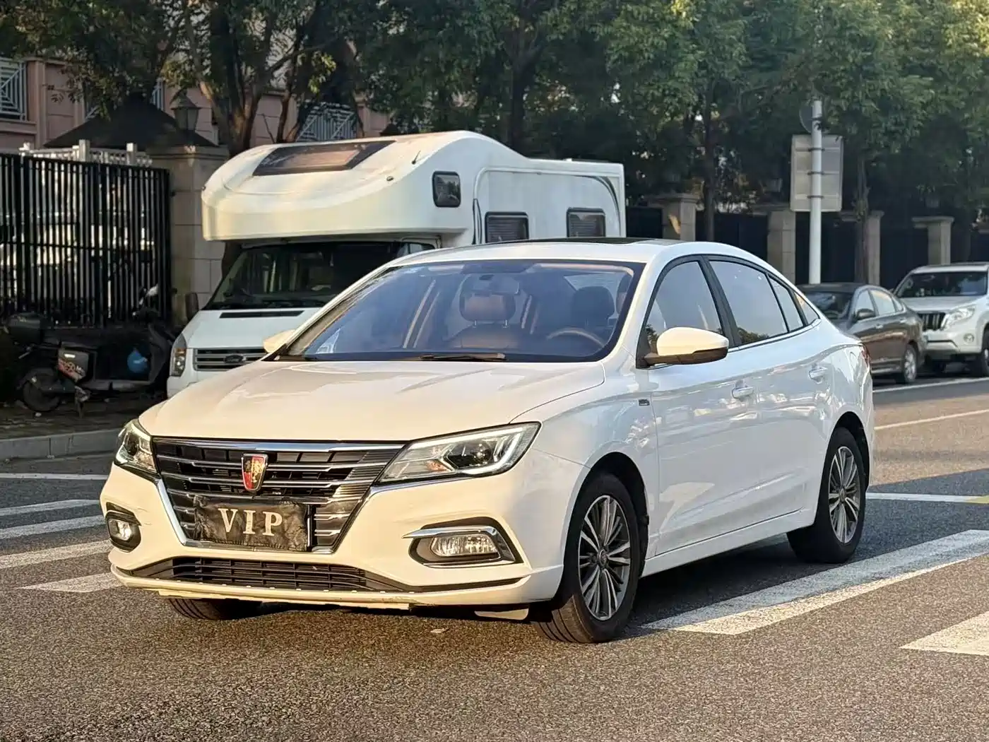 Roewe i5 2019 2019 1.5L Manual 4G Langhao Edition
